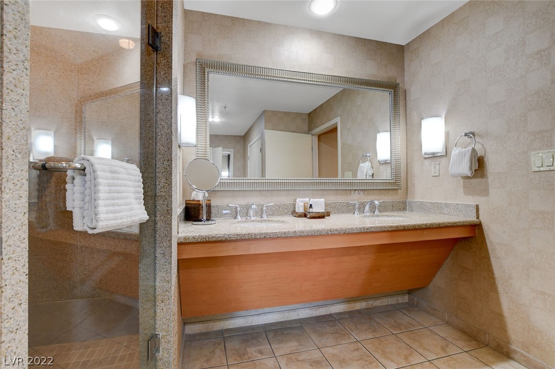 211 East Flamingo Road, Unit 1706 Las Vegas, NV 89169 - Photo 18 of 57