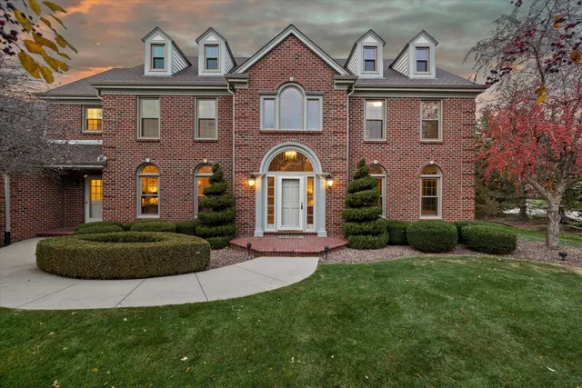 $1,100,000 | 9254 Wyndham Hills Court, Franklin, WI 53132