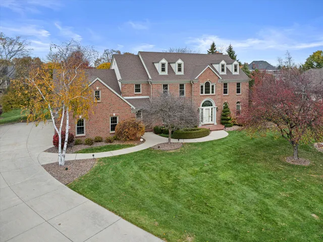 $1,100,000 | 9254 Wyndham Hills Court, Franklin, WI 53132