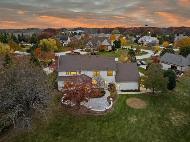 $1,100,000 | 9254 Wyndham Hills Court, Franklin, WI 53132