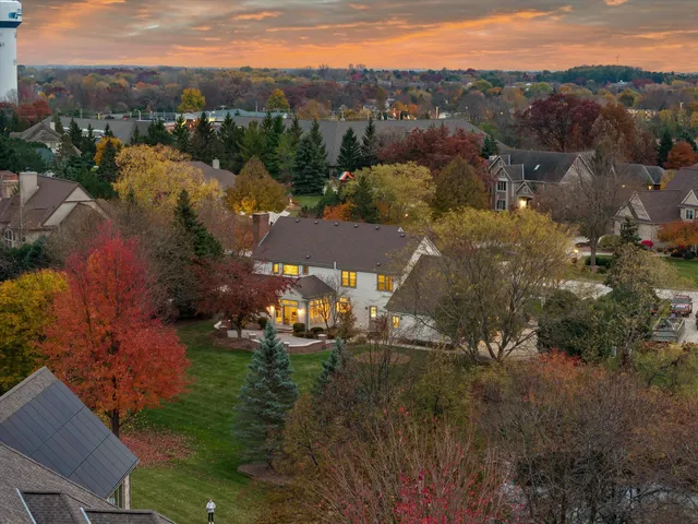 $1,100,000 | 9254 Wyndham Hills Court, Franklin, WI 53132