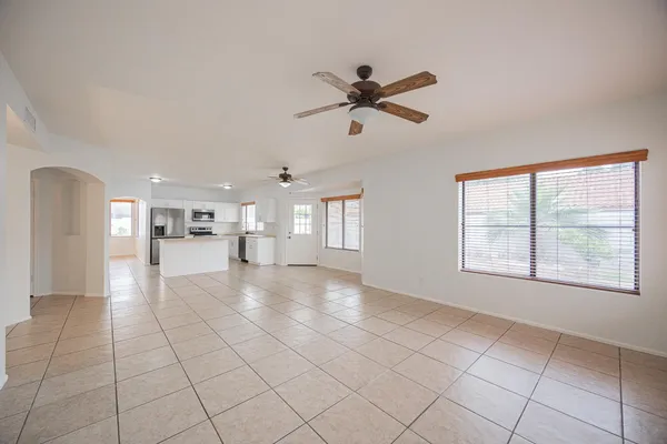 $3,195 | 11121 West Sunflower Place, Avondale, AZ 85392