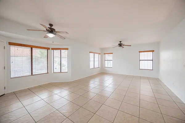 $3,195 | 11121 West Sunflower Place, Avondale, AZ 85392