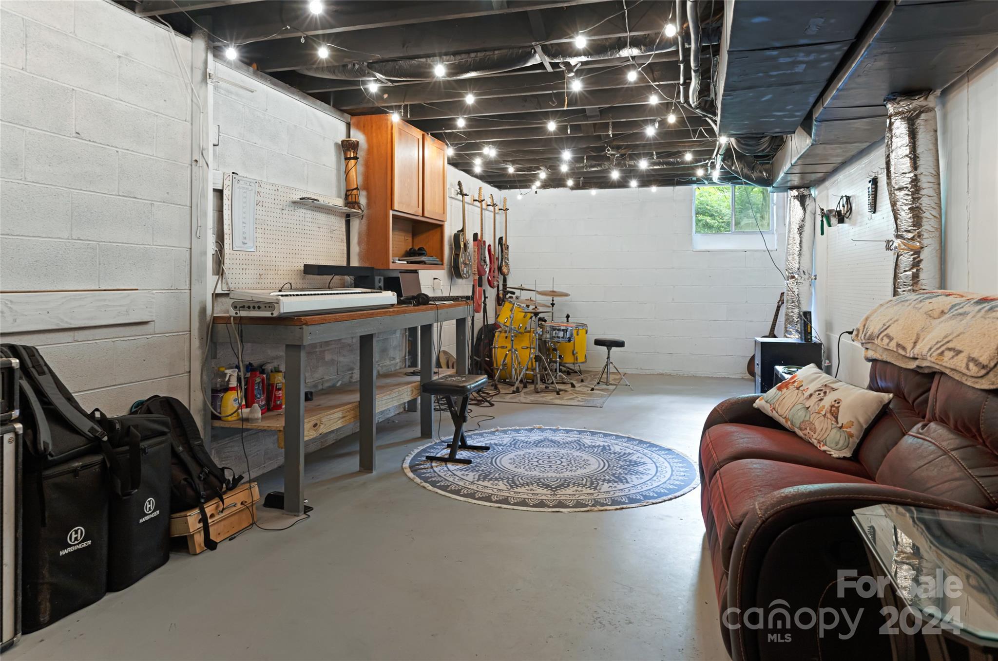 2514 Kanuga Road Hendersonville, NC 28739 - Photo 27 of 43 Gallery Image 27