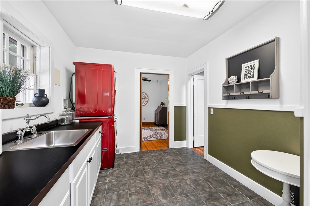 343 French Road Pittsford, NY 14534 - Photo 11 of 44 Gallery Image 11