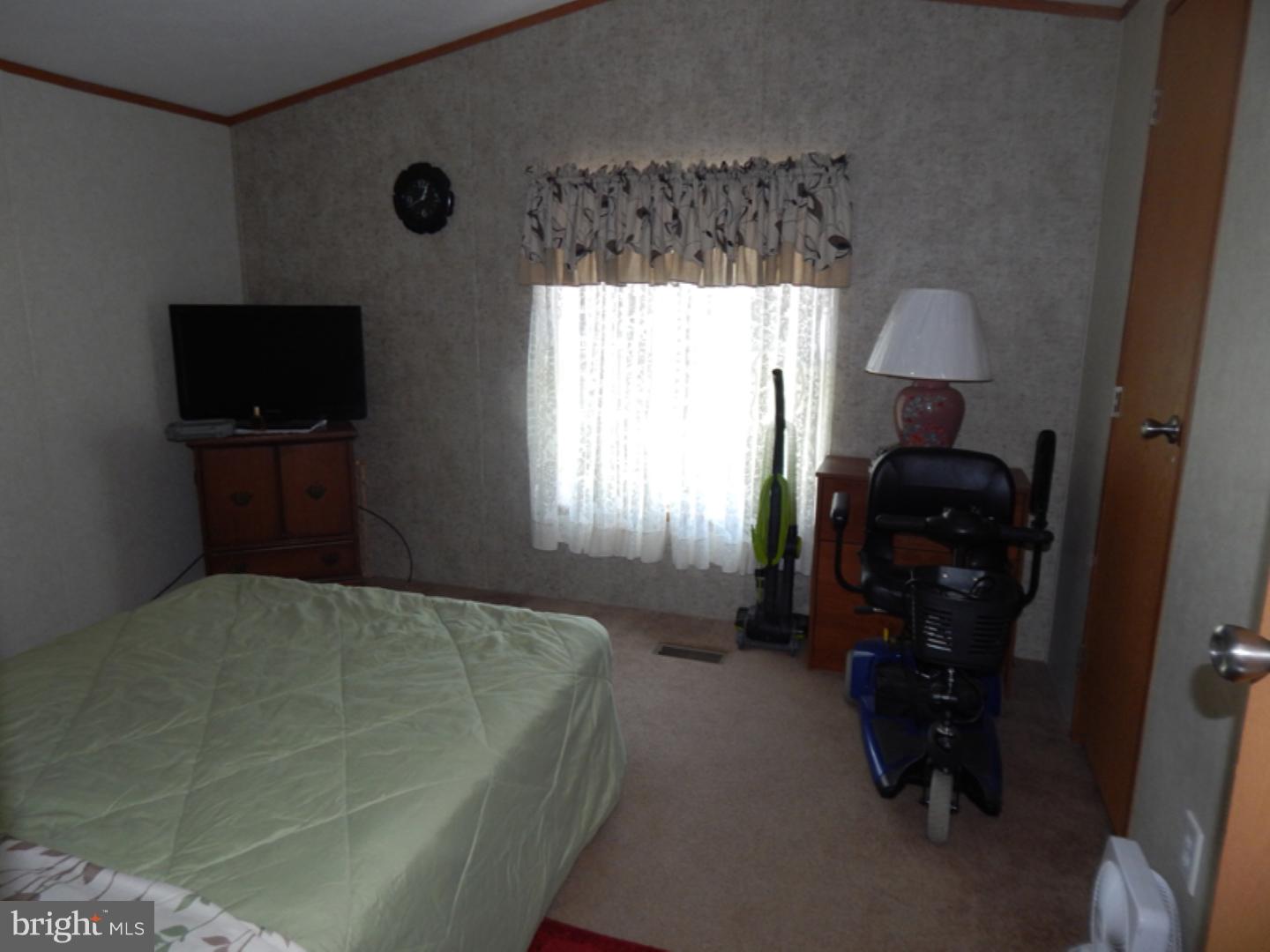 570 H Layfield Road Perkiomenville, PA 18074 - Photo 5 of 7 Gallery Image 5