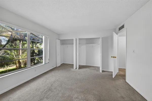 $120,000 | 809 West Oakland Park Boulevard, Unit J5, Oakland Park, FL 33311