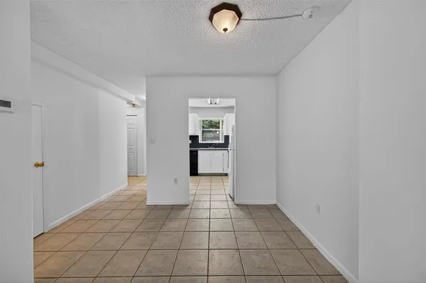 $120,000 | 809 West Oakland Park Boulevard, Unit J5, Oakland Park, FL 33311