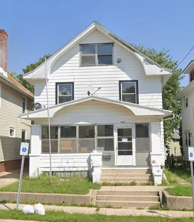 $74,900 | 1027 Ridge Avenue, Rockford, IL 61103