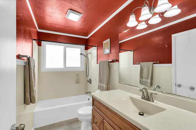 $259,900 | 2218 South Mattis Avenue, Champaign, IL 61821