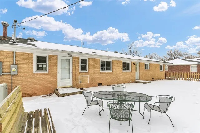 $259,900 | 2218 South Mattis Avenue, Champaign, IL 61821