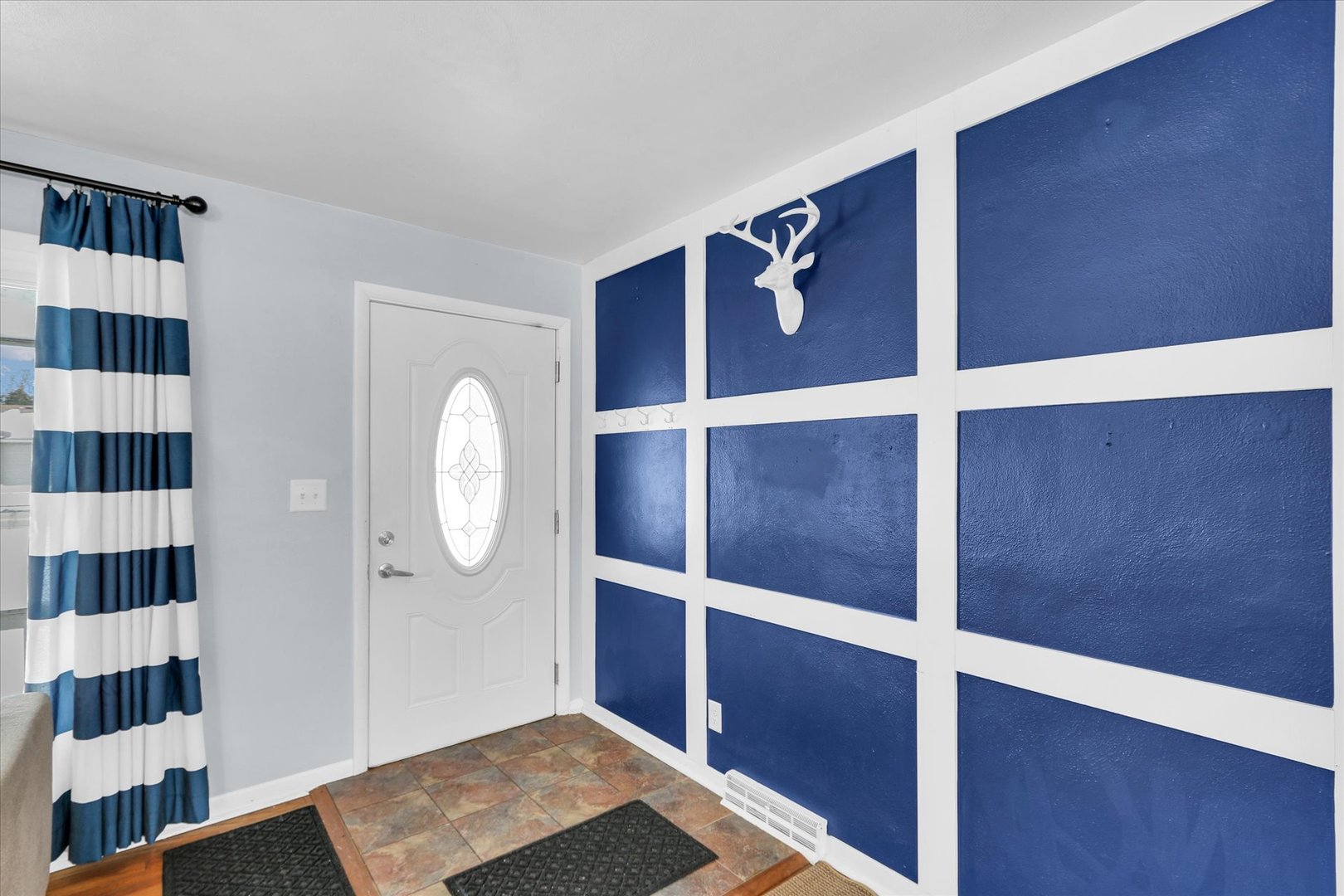 2218 South Mattis Avenue Champaign, IL 61821 - Photo 7 of 36