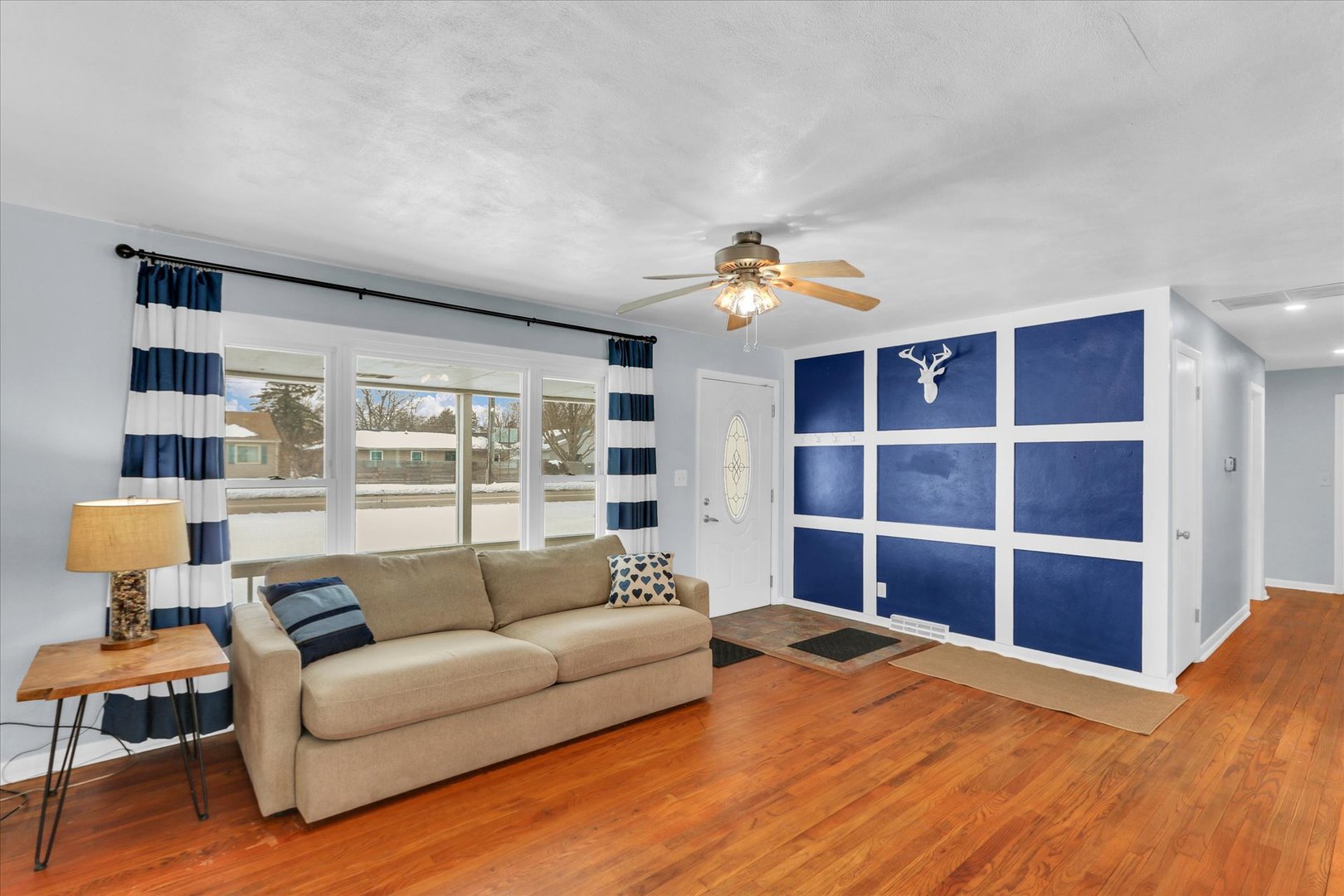 2218 South Mattis Avenue Champaign, IL 61821 - Photo 9 of 36 a living room with furniture and a window