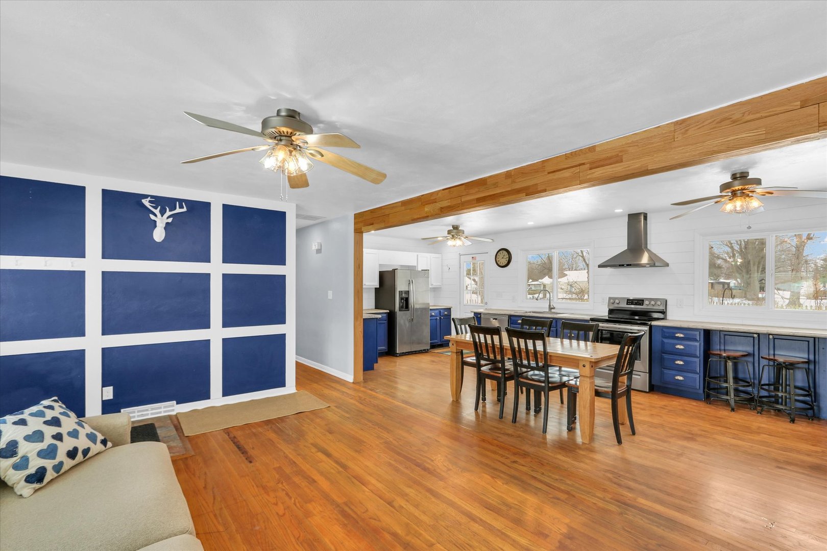2218 South Mattis Avenue Champaign, IL 61821 - Photo 10 of 36 a view of a dining room with furniture