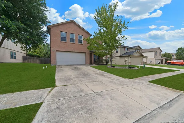 $2,300 | 232 North Willow Way, Cibolo, TX 78108