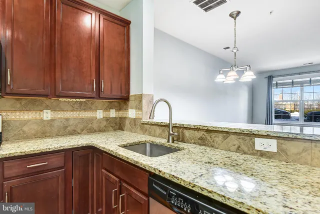 $495,000 | 42575 Highgate Terrace, Brambleton, VA 20148