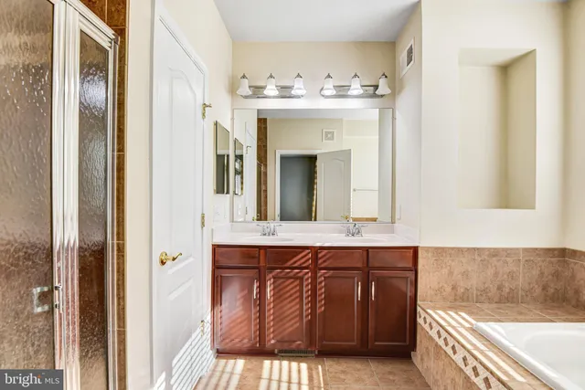 $495,000 | 42575 Highgate Terrace, Brambleton, VA 20148