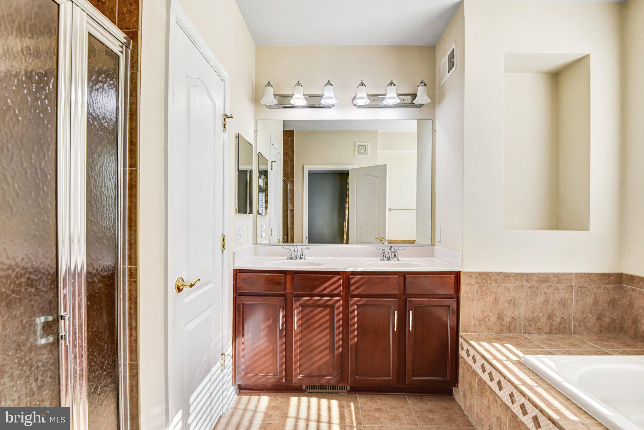 42575 Highgate Terrace Brambleton, VA 20148 - Photo 21 of 29