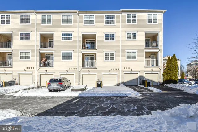 $495,000 | 42575 Highgate Terrace, Brambleton, VA 20148