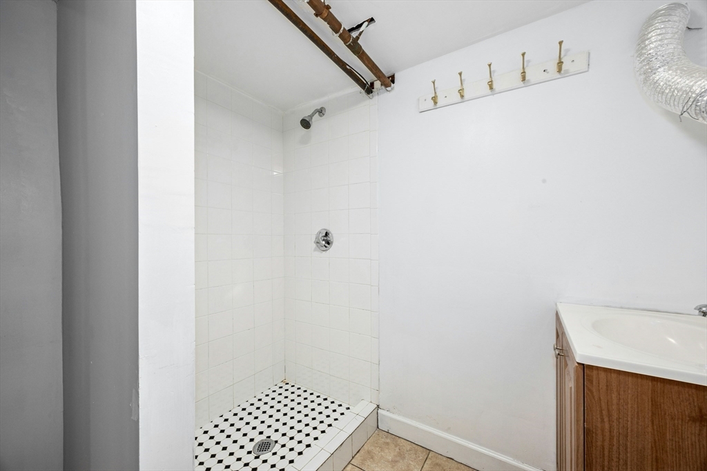 35 Curran Road Lynn, MA 01905 - Photo 32 of 40