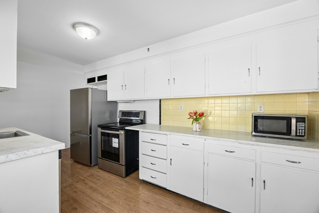 35 Curran Road Lynn, MA 01905 - Photo 10 of 40