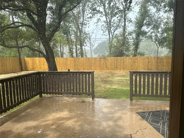 $262,000 | 5316 Tanglebriar Drive, Dickinson, TX 77539