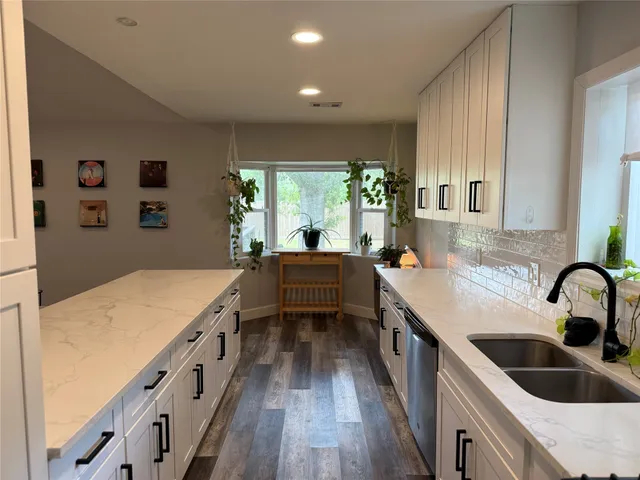 $262,000 | 5316 Tanglebriar Drive, Dickinson, TX 77539