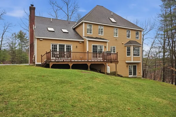 $1,285,000 | 42 Trefry Lane, Stow, MA 01775