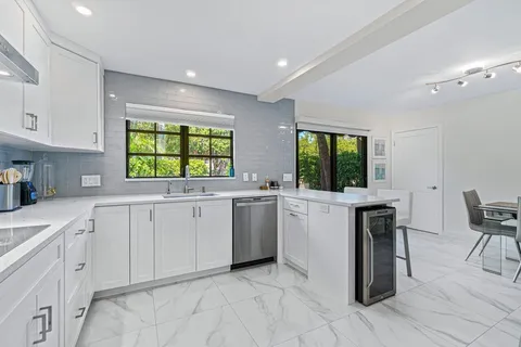 $1,899,000 | 200 South Ocean Boulevard, Unit A105, Delray Beach, FL 33483