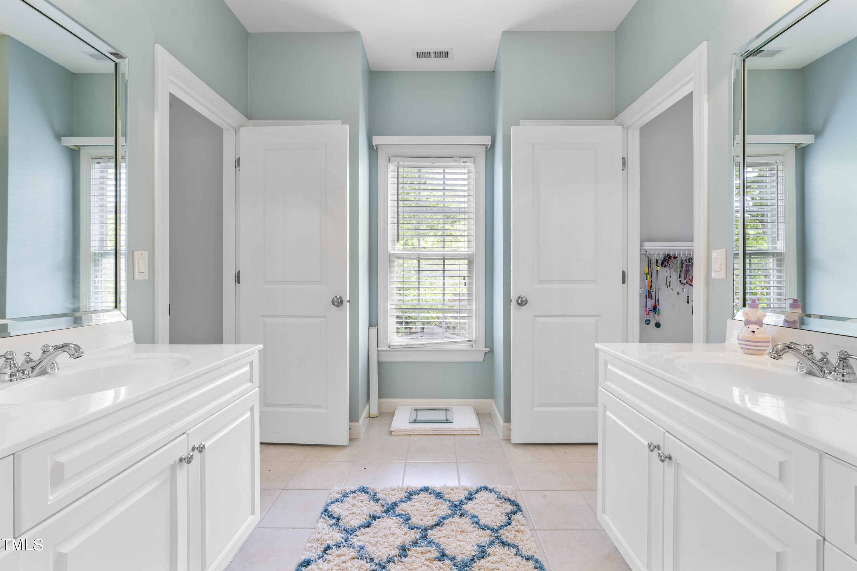 9304 Carlswood Court Raleigh, NC 27613 - Photo 22 of 29 Jack and Jill