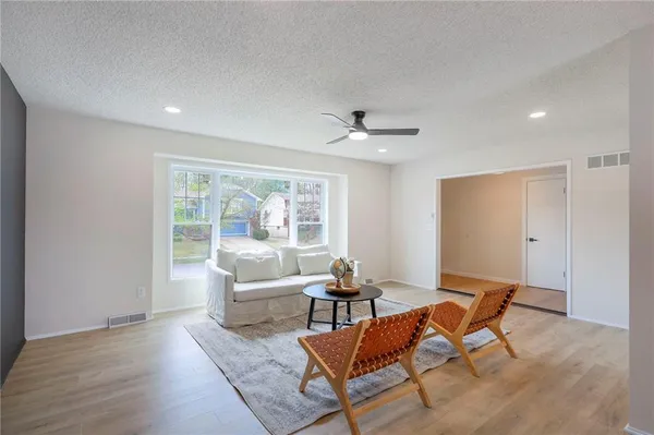 $299,000 | 6900 East 140th Place, Grandview, MO 64030