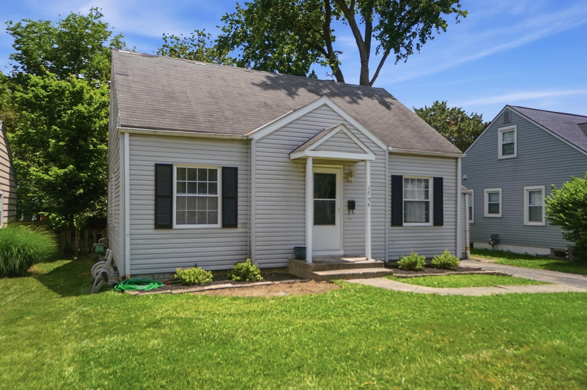 1754 Kenny Road Columbus, OH 43212 - Photo 4 of 57