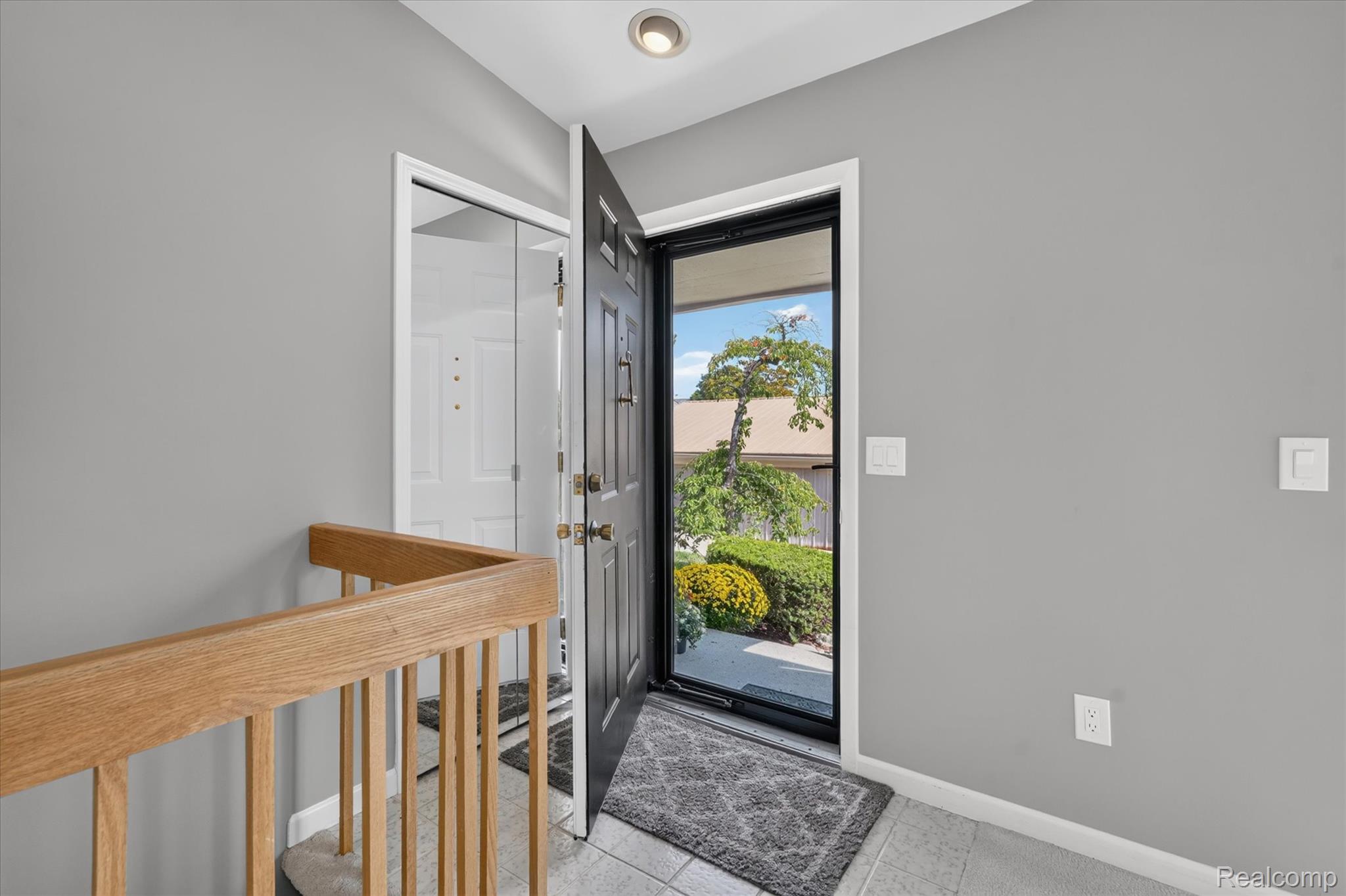 22076 Edgewater Novi, MI 48375 - Photo 5 of 47 03-22076-Edgewater-Windowstill.jpg