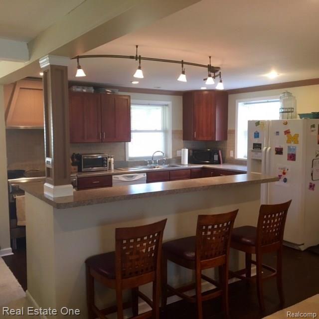 375 Army Road Leonard, MI 48367 - Photo 3 of 23 FullSizeRender (23).jpg
