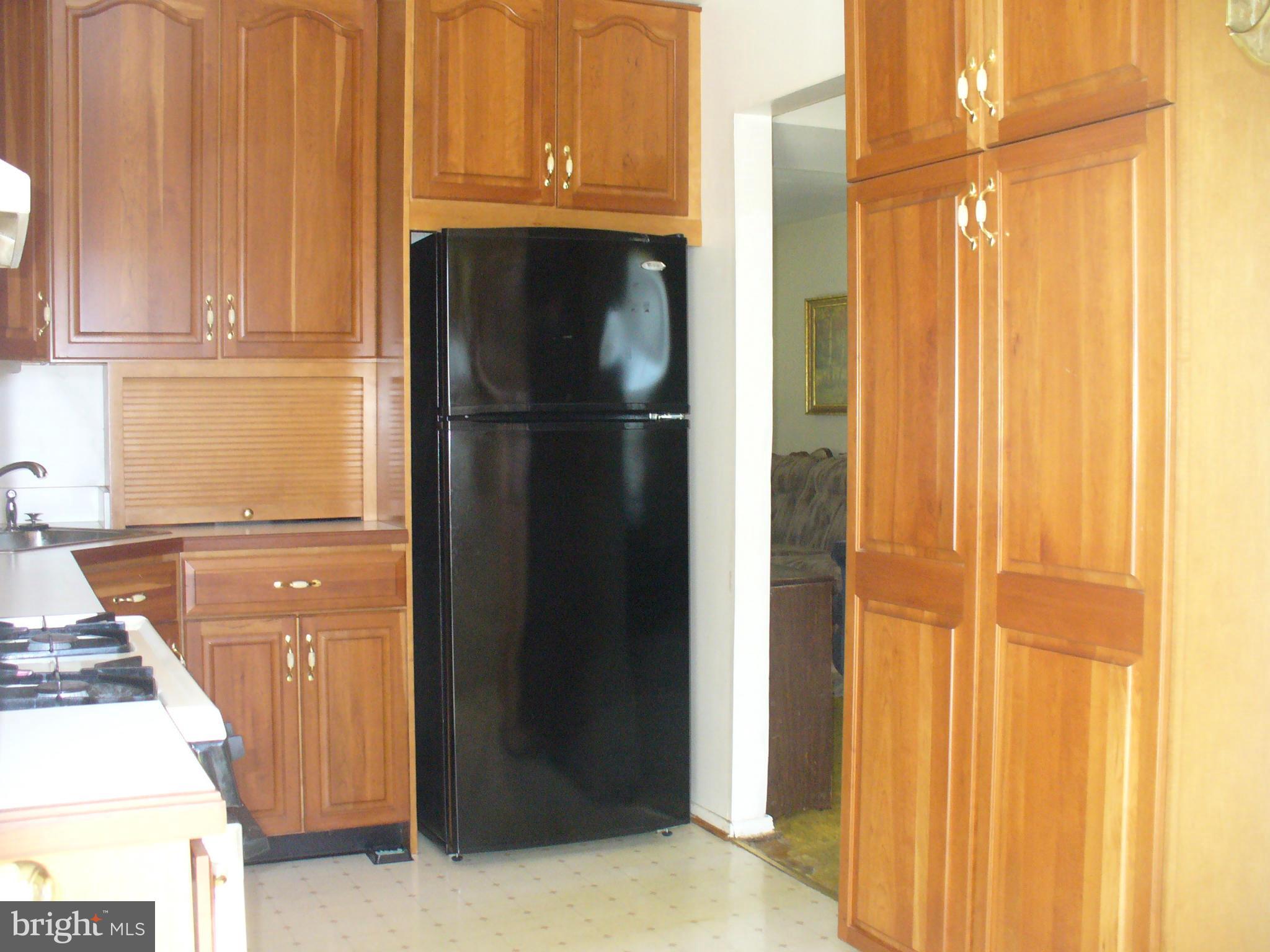 9729 Conmar Road Baltimore, MD 21220 - Photo 4 of 10 Kitchen