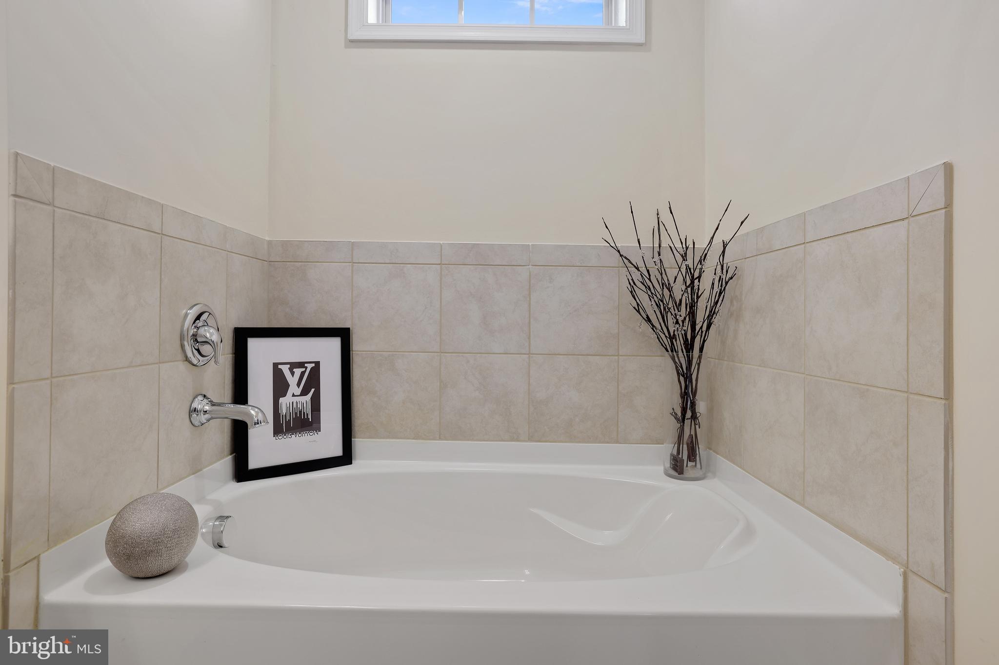 7414 Four Gardens Road Brandywine, MD 20613 - Photo 19 of 30 Soaking Tub