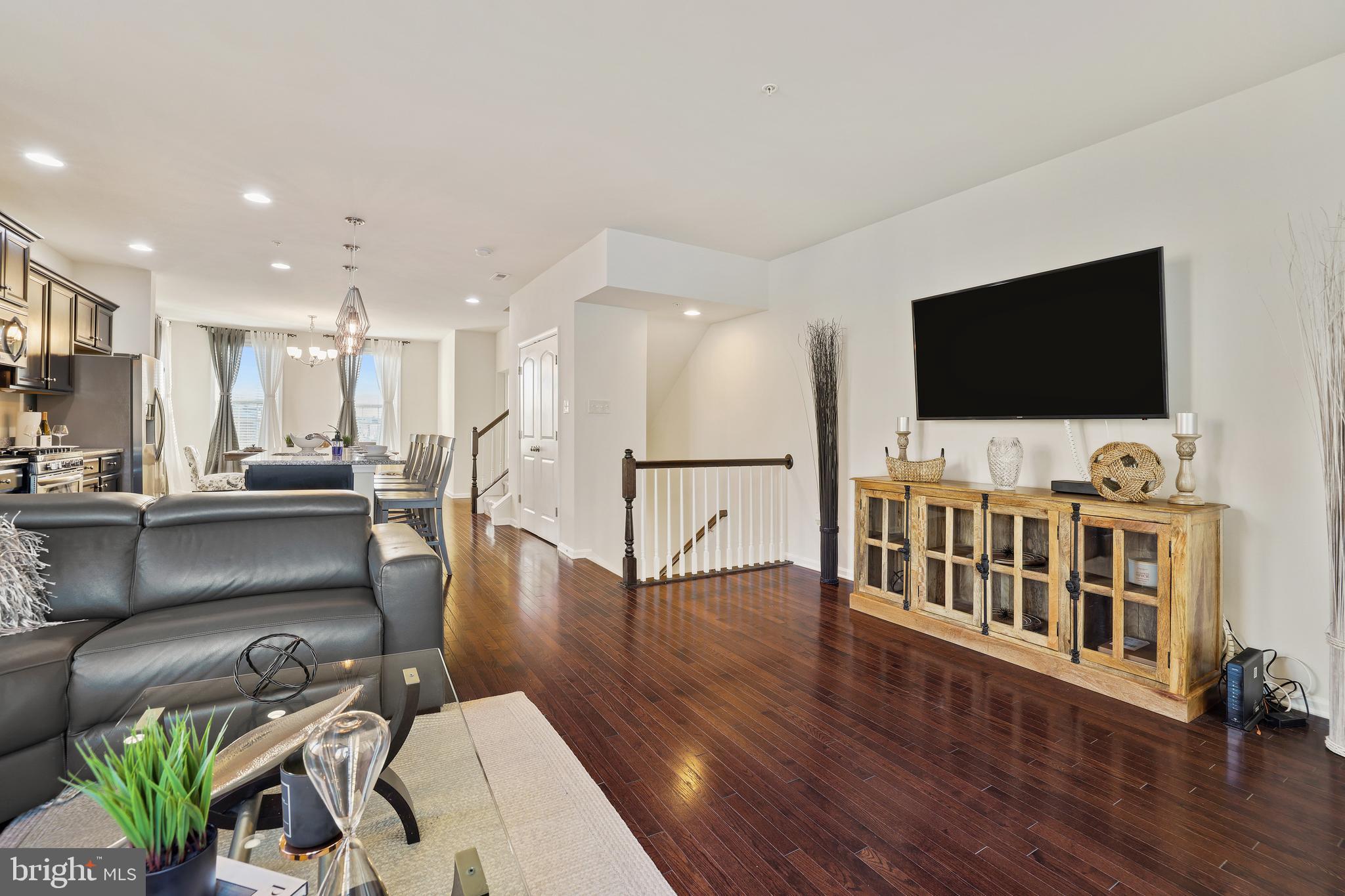 7414 Four Gardens Road Brandywine, MD 20613 - Photo 6 of 30 Living Room