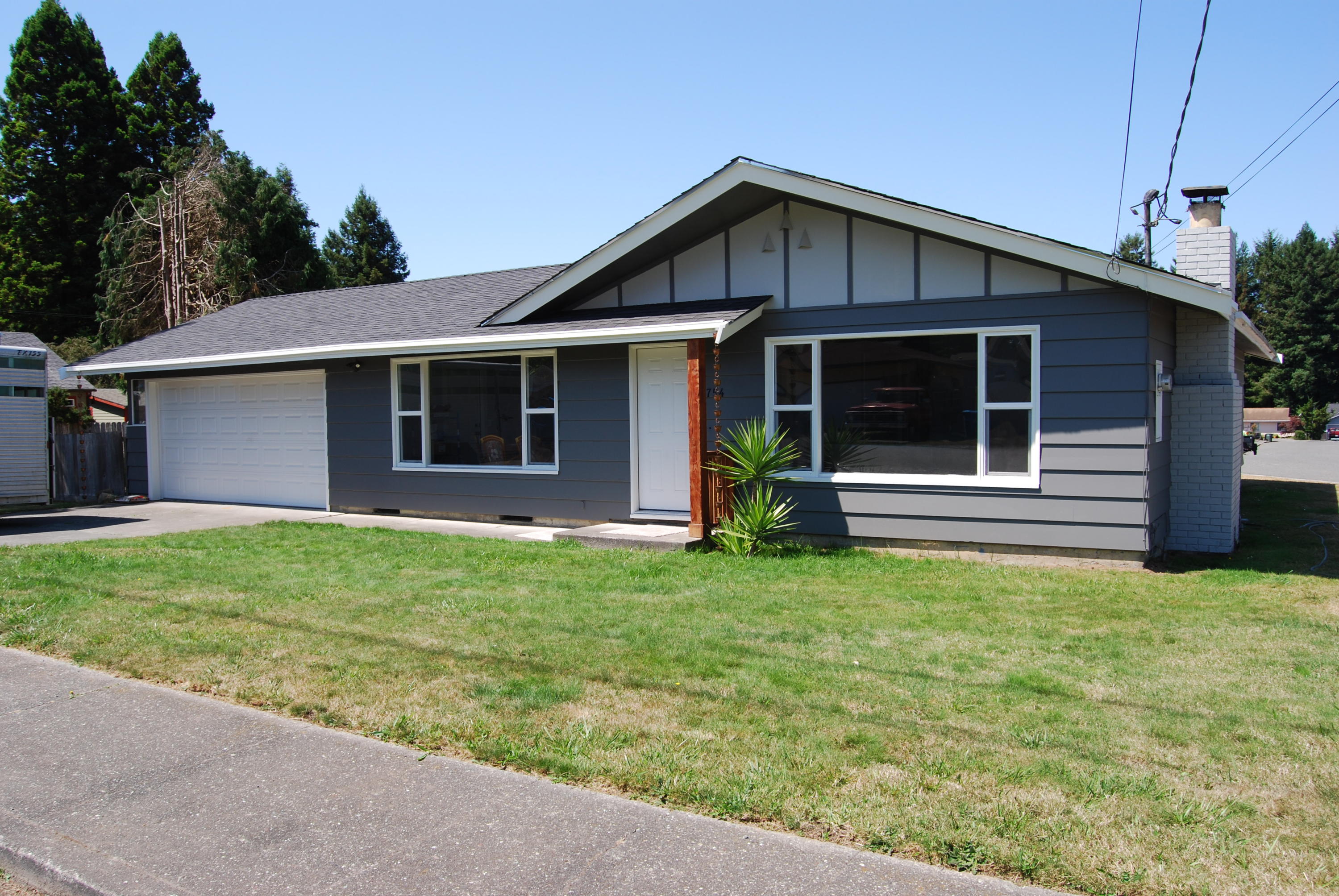 4754 Herron Road Eureka, CA 95503 - Photo 1 of 23