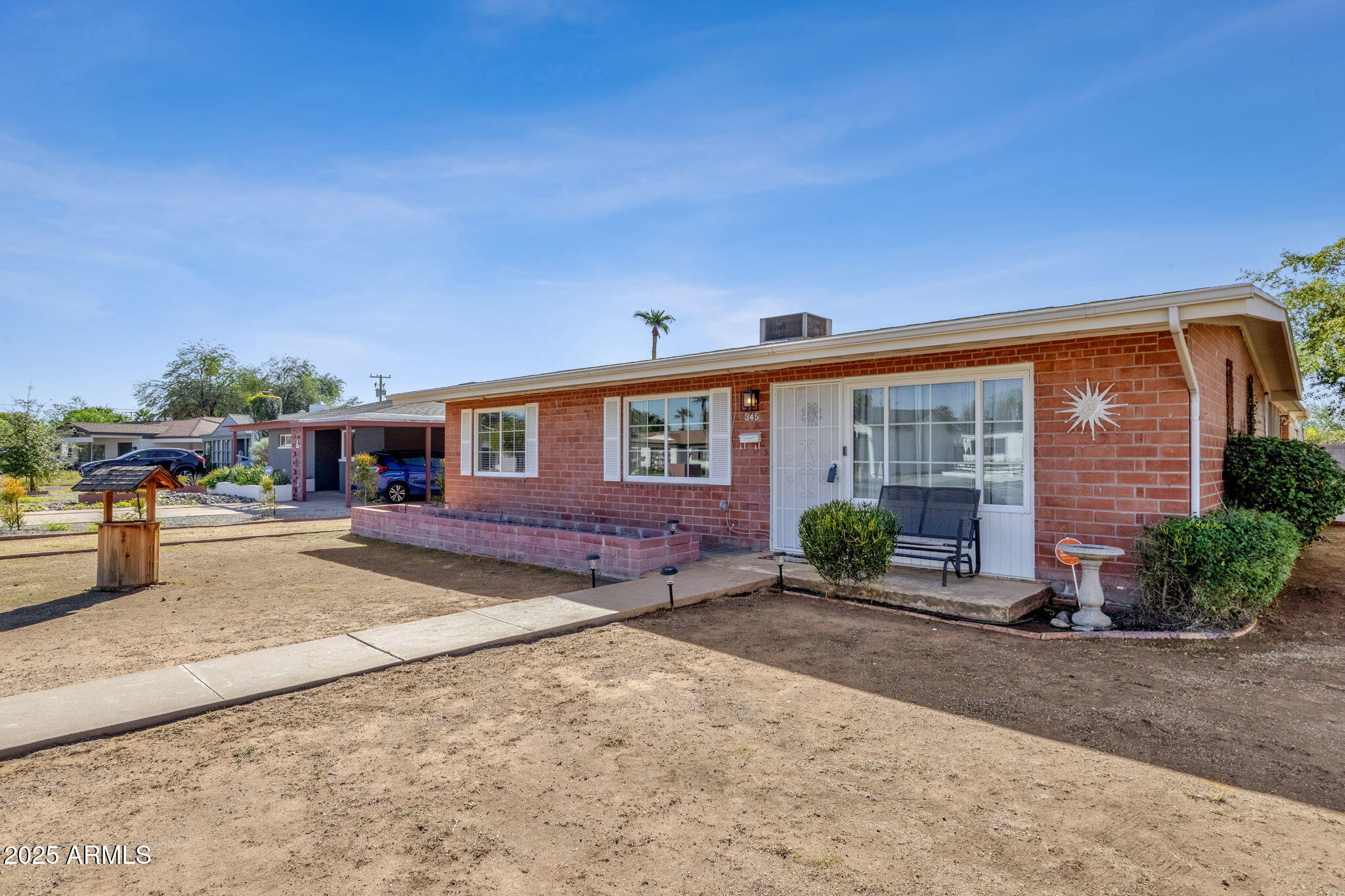 343 West Montecito Avenue Phoenix, AZ 85013 - Photo 28 of 39 front view of a house with a patio