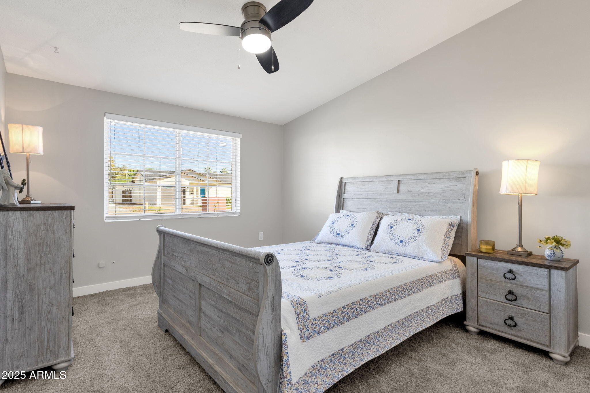 343 West Montecito Avenue Phoenix, AZ 85013 - Photo 5 of 39 a bedroom with a bed and a window
