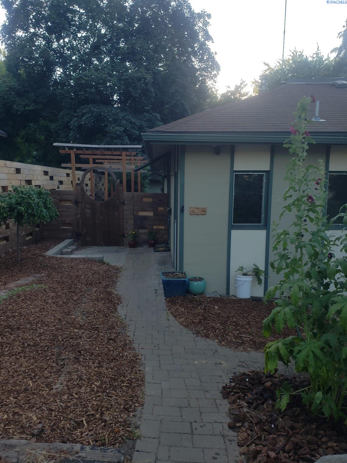 625 Southeast Side Street Pullman, WA 99163 - Photo 2 of 46 Gallery Image 2