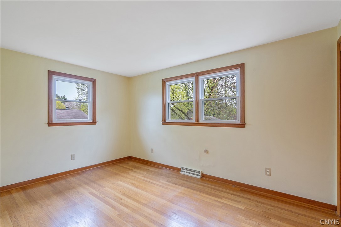 138 Bennett Road Camillus, NY 13031 - Photo 25 of 45