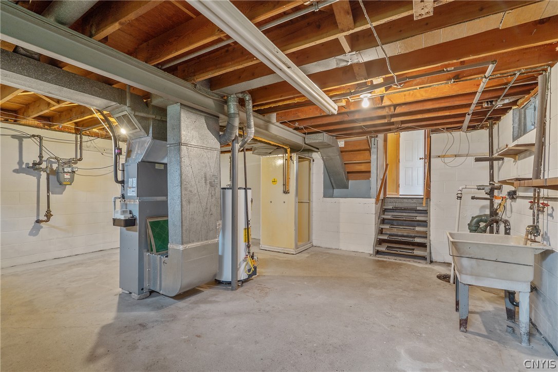 138 Bennett Road Camillus, NY 13031 - Photo 33 of 45