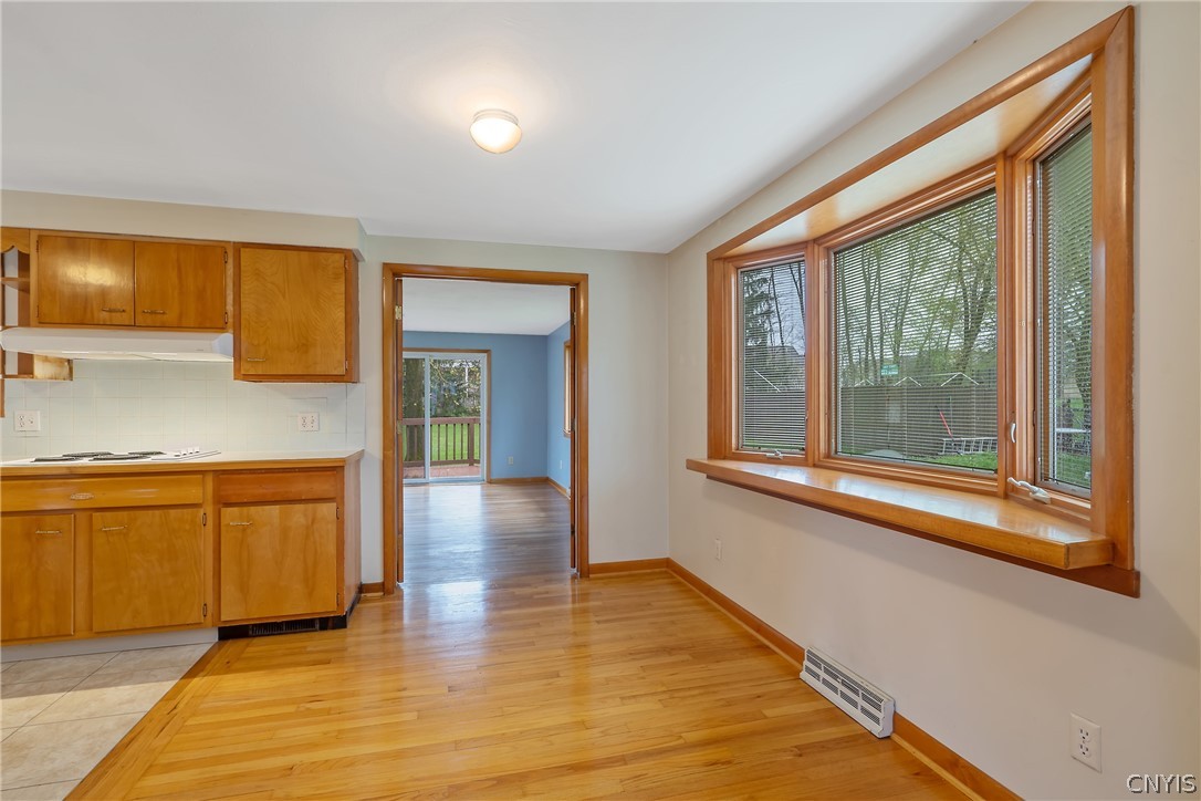 138 Bennett Road Camillus, NY 13031 - Photo 10 of 45