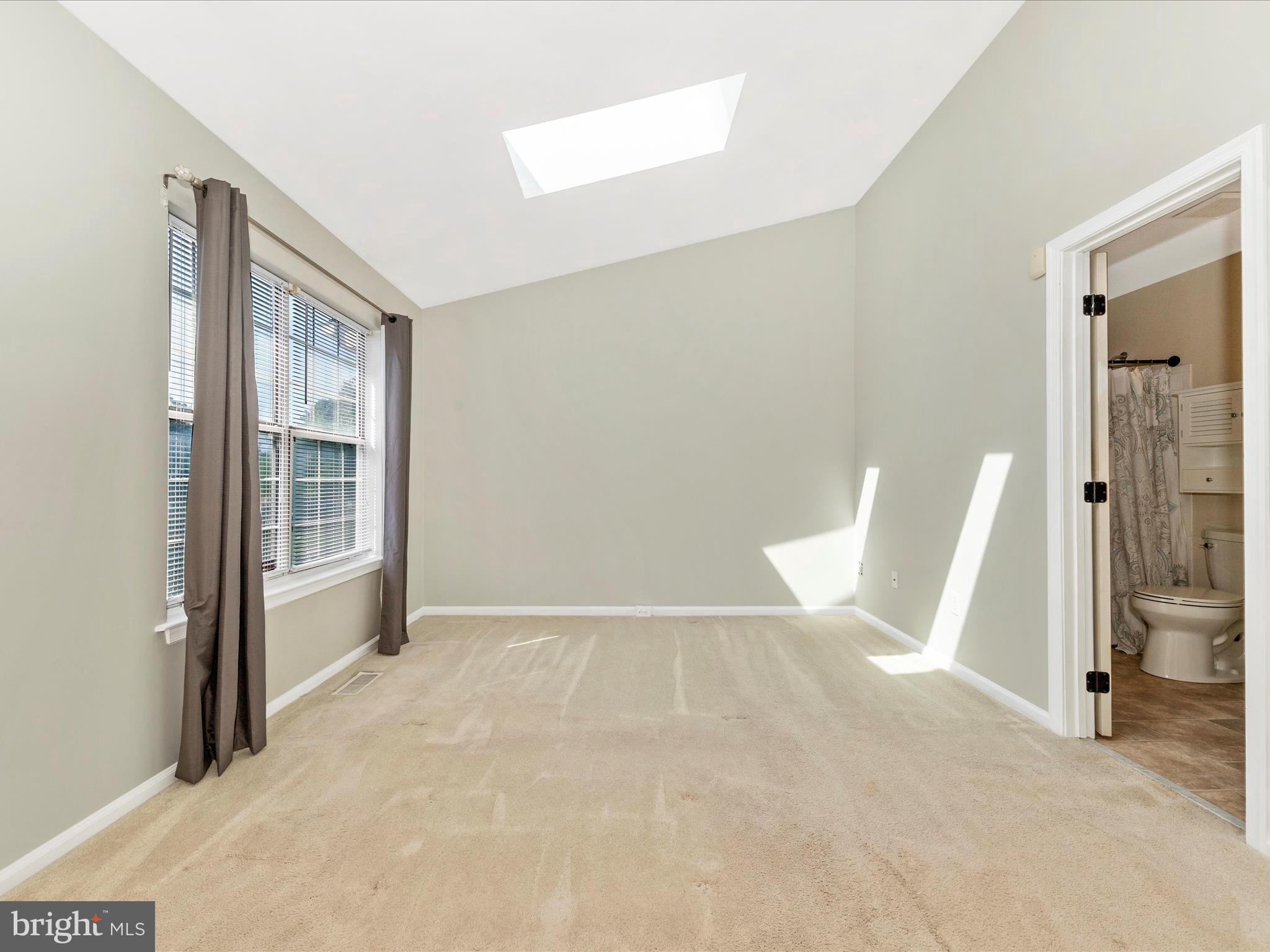 231 Coventry Square, Unit 231 Sterling, VA 20164 - Photo 19 of 40 a view of an empty room with a window