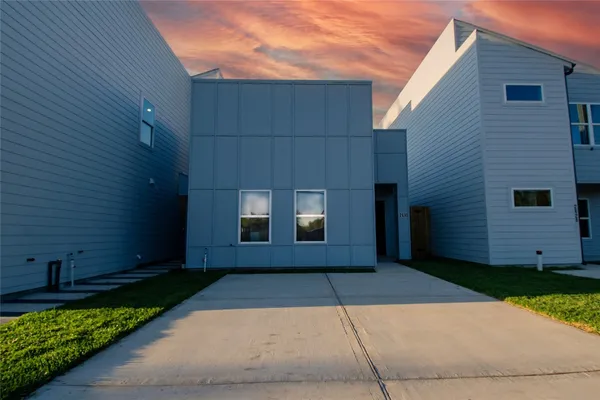 $1,999 | 2830 Mansfield Street, Houston, TX 77091