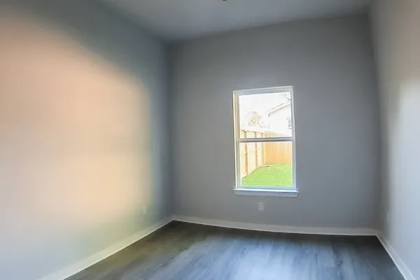 $1,999 | 2830 Mansfield Street, Houston, TX 77091