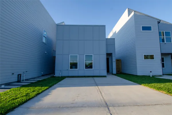 $1,999 | 2830 Mansfield Street, Houston, TX 77091