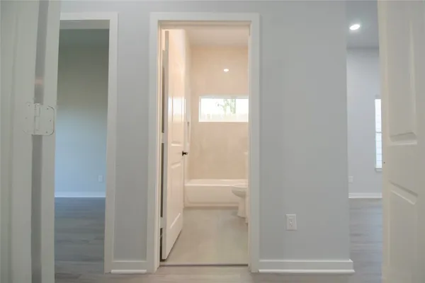 $1,999 | 2830 Mansfield Street, Houston, TX 77091