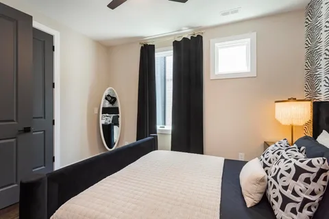 $1,325,000 | 1019 Rev Dr Enoch Jones Boulevard, Nashville, TN 37208